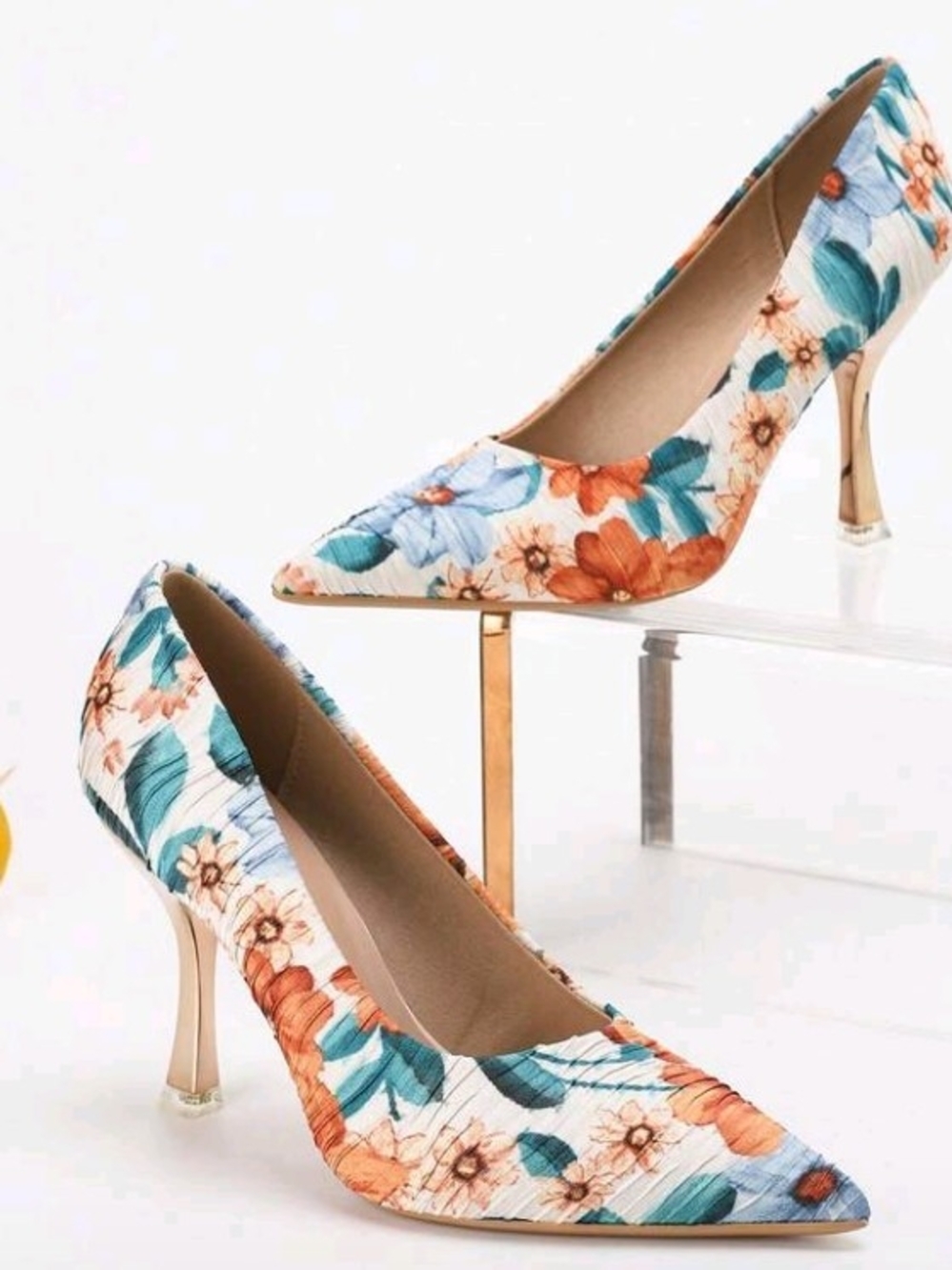 Floral Pointed-Toe Kitten Heel Pumps - White Multi